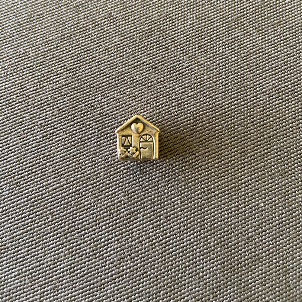Pandora Home Sweet Home charm